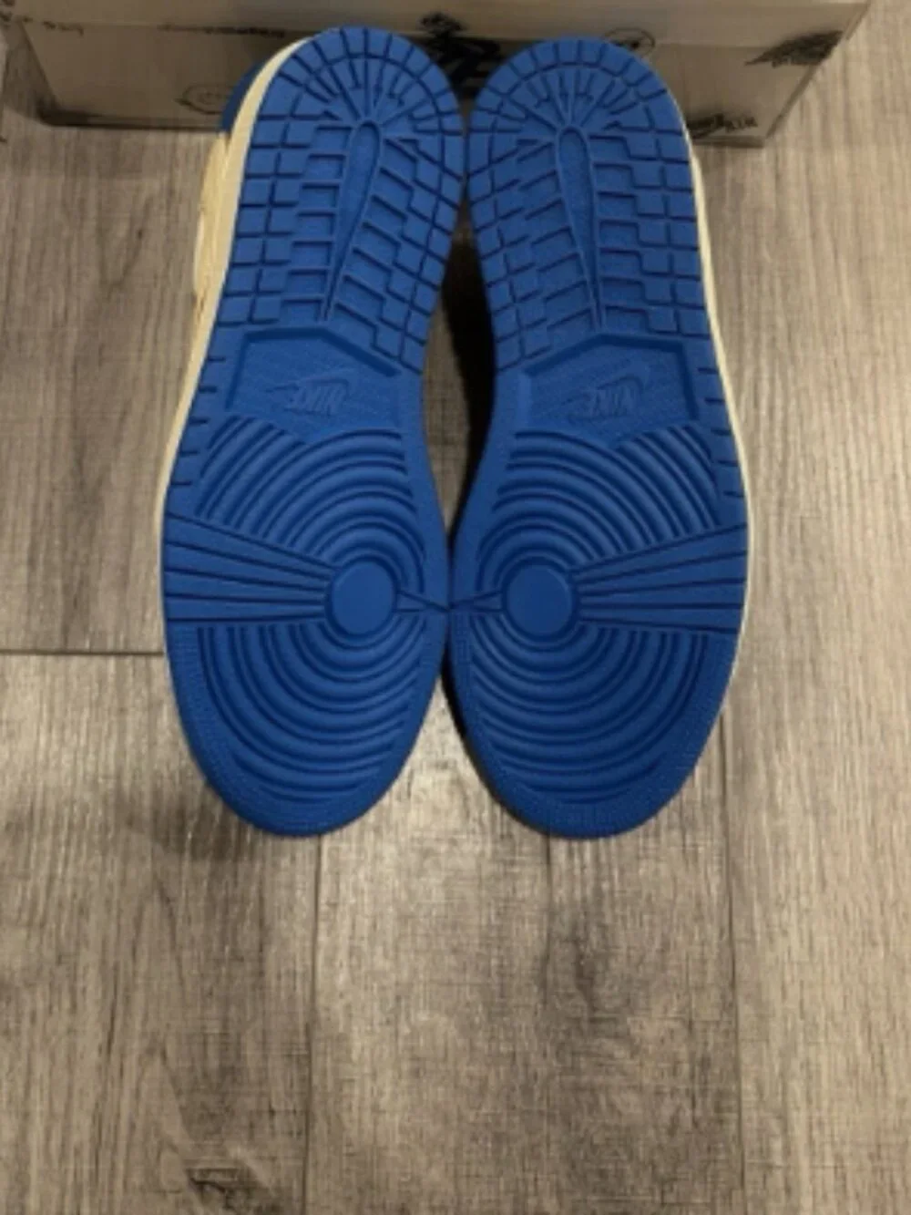 Nike Air Jordan 1 Retro Low Og SP Fragment Travis Scott